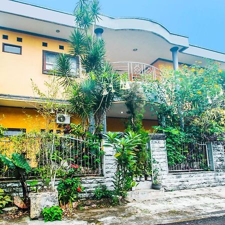 Spot On 91620 Skypiea Guest House Tasikmalaya Εξωτερικό φωτογραφία