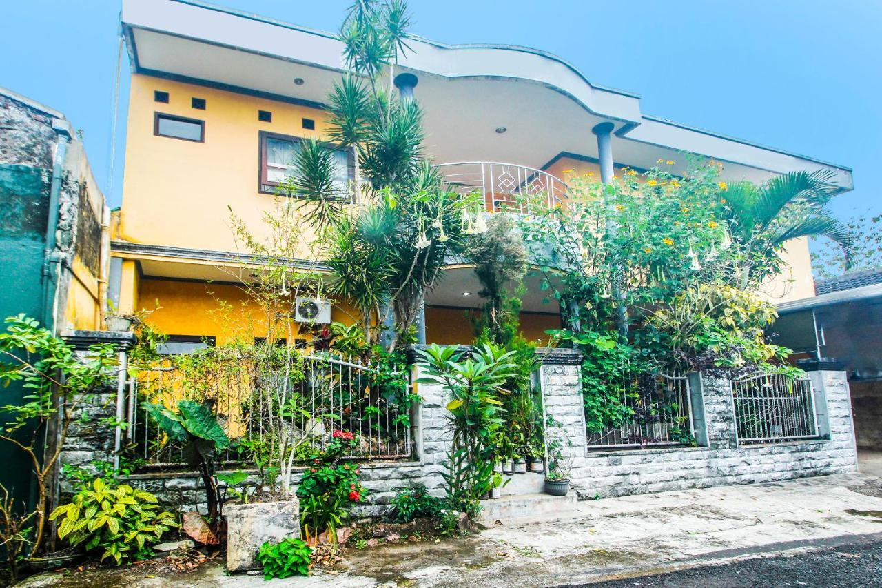 Spot On 91620 Skypiea Guest House Tasikmalaya Εξωτερικό φωτογραφία
