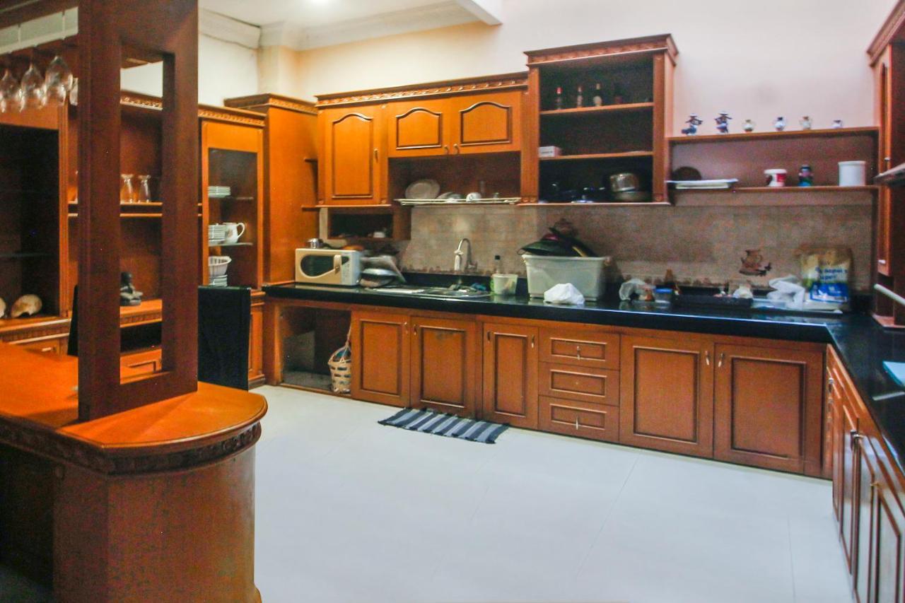 Spot On 91620 Skypiea Guest House Tasikmalaya Εξωτερικό φωτογραφία