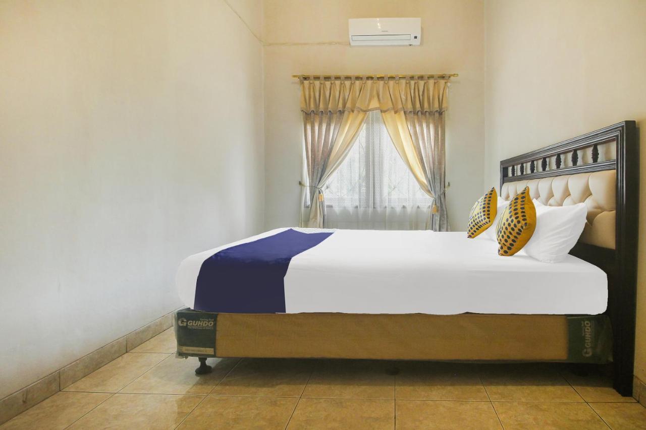 Spot On 91620 Skypiea Guest House Tasikmalaya Εξωτερικό φωτογραφία