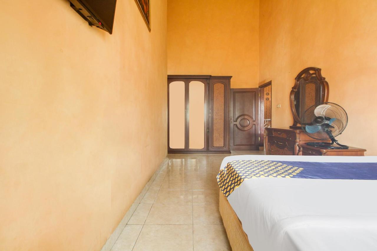 Spot On 91620 Skypiea Guest House Tasikmalaya Εξωτερικό φωτογραφία