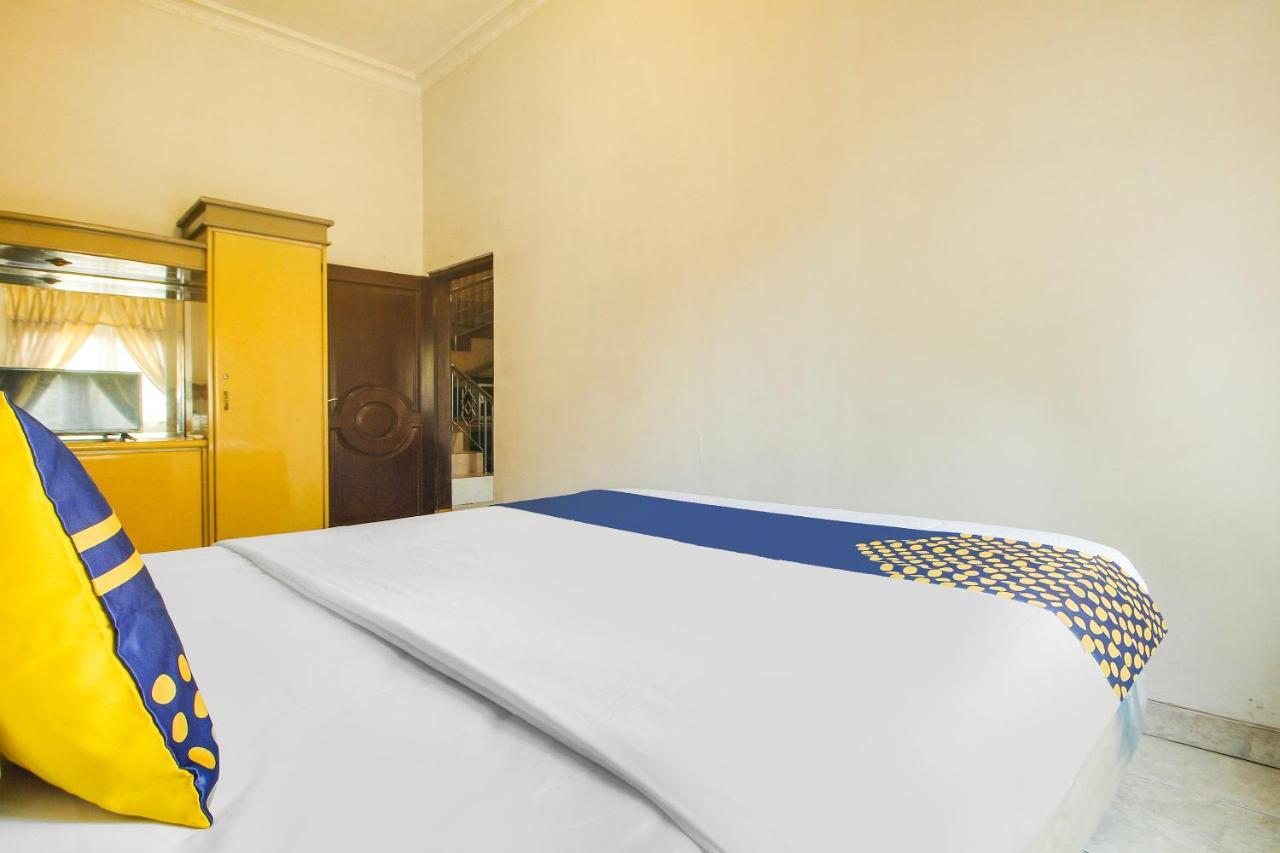 Spot On 91620 Skypiea Guest House Tasikmalaya Εξωτερικό φωτογραφία